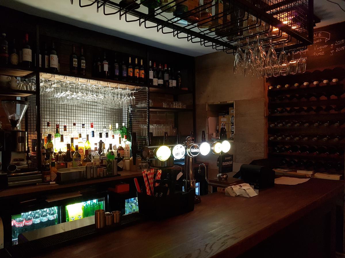 The Angel Inn Warminster Zewnętrze zdjęcie