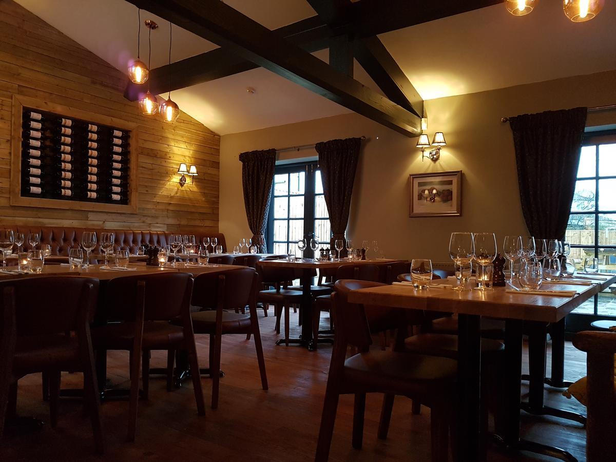 The Angel Inn Warminster Zewnętrze zdjęcie
